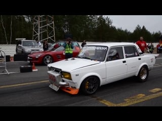 Lada 2107 vs mercedes benz sls amg