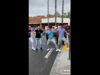 Stokes twins @stokestwins