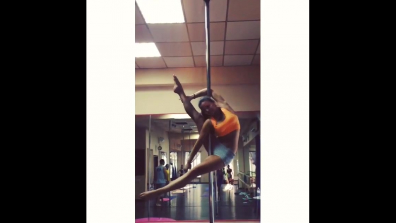 Kish porn video – Pole dance trick by tanya kish (instagram @kish9911)