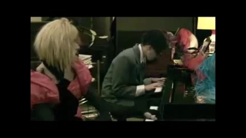 Chris corner & imogen heap my secret friend improvisation (2009)