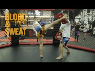 Муай тай комбинация с повторной атакой под хайкик muay thai combo with hidden high kick