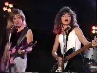 Bangles manic monday + if she knew that she wants live swedish tv 1985