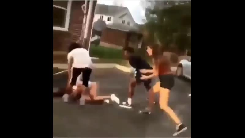 Жёстко унизил деффку😂😂😂