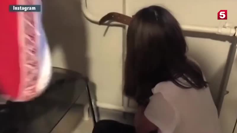 Панин привязал дочь к батарее