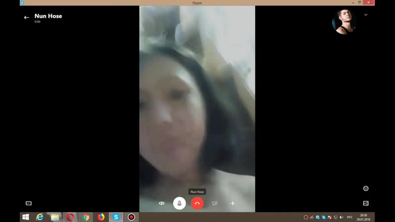 Əйелі есекте, орысша, жылайды