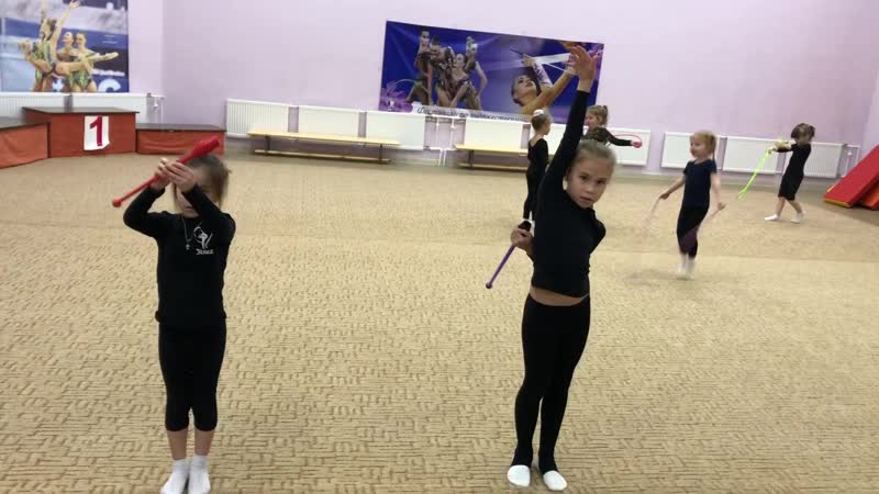 Осваиваем потихоньку булавы