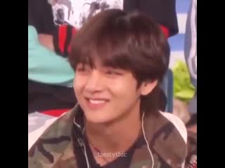 Taehyung scrunching his nose shouldn’t affect my heart this much but it does, my heart can