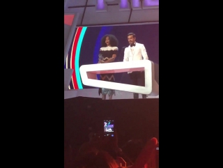 Mario y berta saliendo al escenario #