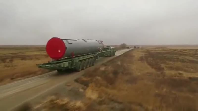 Кадры принятия на боевое дежурство ракетного комплекса "авангард"