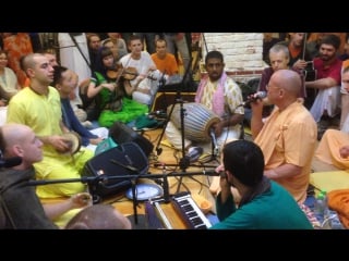 Vancha kalpa and prabhupada beat | bb govinda swami (kirtan mela moscow 2016)