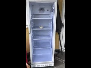 Пустой холодильник