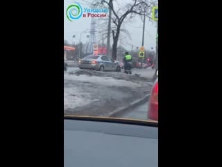 Пизда чп бухие менты въехали в дерево🤣🤣🤣