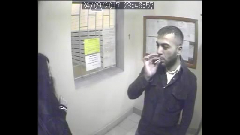 Нападение молодые на девушку в подъезде попытка секс отбилась ножом