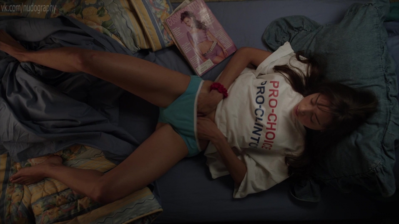 Обри плаза (aubrey plaza) мастурбирует в фильме "с кем переспать?!!" (the to do list, 2013, мэгги кэри) 1080p
