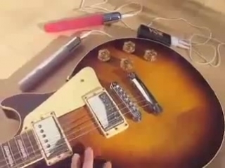 Возможен ли секс с гитарой? о 0 да!!! guitar leads to her satisfaction