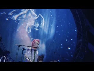 09 相変わらずの「アレ」のカタマリがのさばる反吐の底の吹き溜まり (aikawarazu no `are' no katamari ga nosabaru hedo no soko no fukidamari)