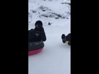 Rub a dub men in a tub ! 😂 #titlis @engelbergtitlis @myswitzerlandin #inlovewithswitzerland
