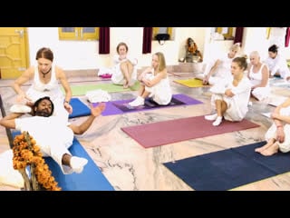 Видео от yoga teacher training rishikesh