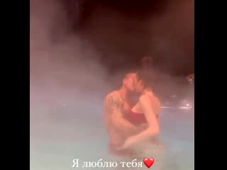 Саина отдалась в джакузи