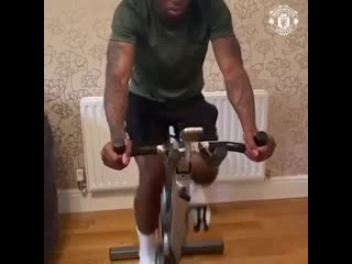 @awbissaka ️ our right back is putting in the graft for today’s reds check in