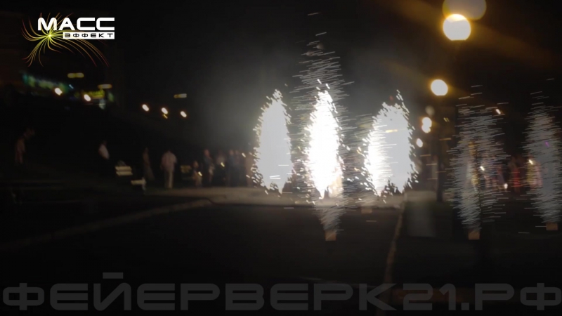 Фонтаны, живой коридор, высотный фейерверк
