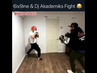 6ix9ine и dj akademiks боксируют