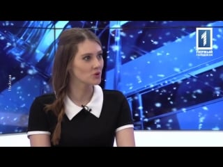 Interview oleksandr katrichenko mit julia emelyanova im programm "interview des tages" in der ersten stadt vor einem