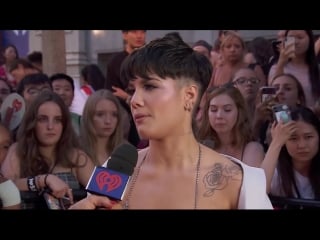 Whats halsey bad at؟ ¦ 2018 iheartradio mmva red carpet