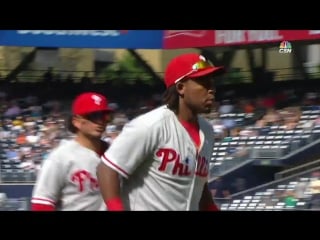 Phillies sparkling triple play ©