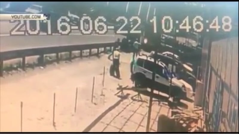 На трассе «кааз» потерявший управление грузовик протаранил шесть автомобилей