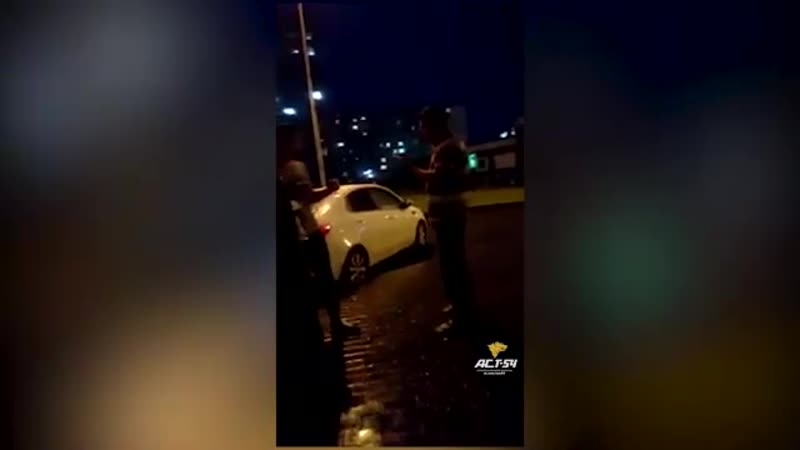 Вписка пьяные гопники завалили мужика, беспредел, разборка, смерть, напали толпой