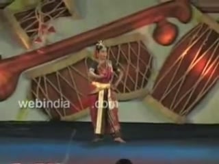 Sailaja performs ai giri nandini