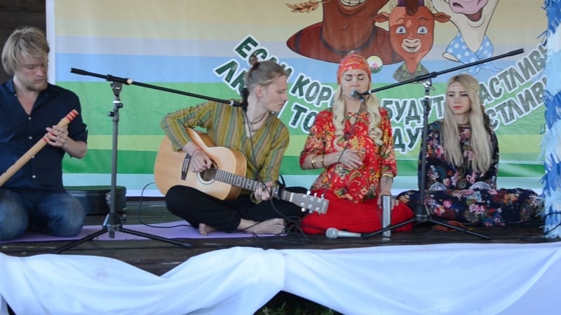 Мамакам бхаджан шри кришна санкиртана