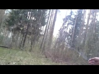 Дрочит хуй на природе и беседует с девушкой [sex porn порно минет секс] (1)
