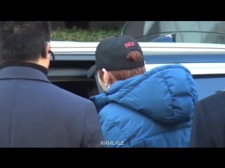 [fancam] 161211 leo tries to get into the car @ pony fansign