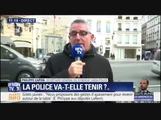 Les policiers refusent la prime de macron par rapport aux gilets jaunes ils trouvent cela indécent e mp4