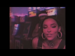They play fight (feat tinashe)