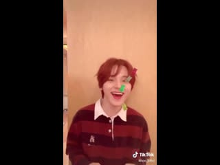 200404 tiktok @ too offcl