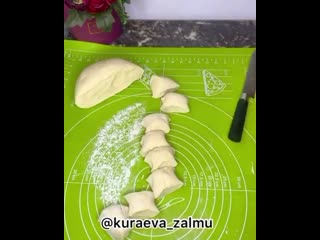 Рецептик бомбически усных чебуреков!😋