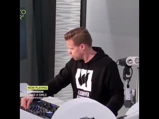 #asot1002 • hour 2 highlights ▶ 📋 tracklist 01/ capa feat diana miro the light zerothree 02/ sound quelle shake statement!