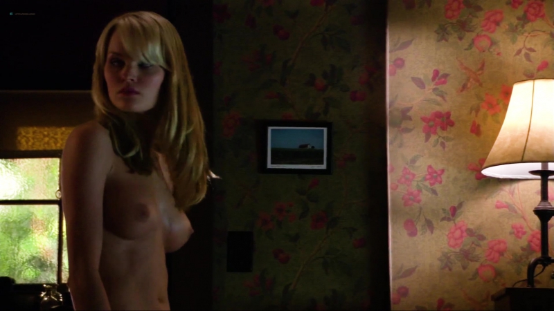 Sunny mabrey, amelia cooke nude species iii (2004) hd 720p