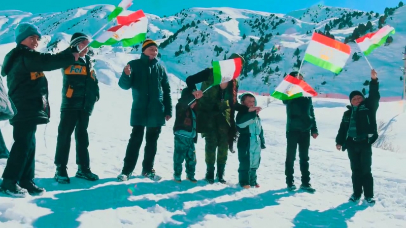 Firuza hafizova man dukhtari tojikam 2016 ( com/kuhistoncom)