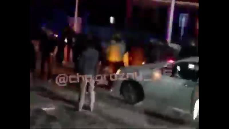 В чечне в перестрелке между сотрудниками омон и собр погибли два человека