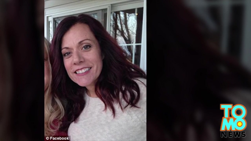 45 летнюю учительницу «застукали» в туалете с 18 летним учеником