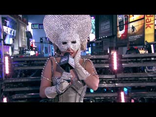 Интервью "dick clarks new years rockin eve 2012 with ryan seacrest"