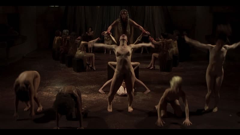 Дакота джонсон, миа гот суспирия / dakota johnson, mia goth suspiria ( 2018 )