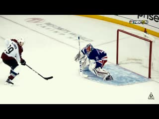 Маккиннон раздевает шестеркина