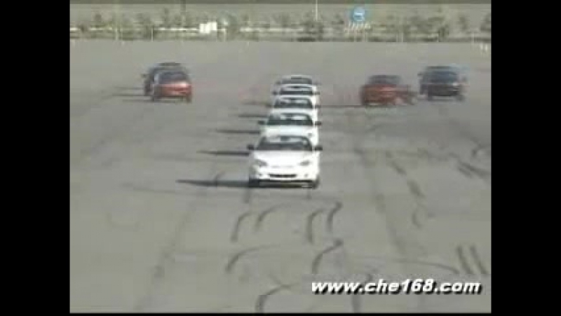 Сдача экзамена в автошколе на экстримальное вождение