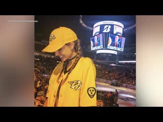 Victoria's secret angel josephine skriver joins nhl celebrity wrap to discuss predators fandom ( 720 x 1280 ) mp4