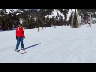 Verified i look like a newborn fawn discovering its limbs, but your girl went skiing for the first time today ⛷😂🤍